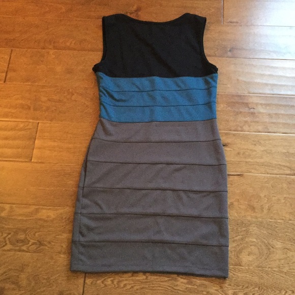Flattering bodycon Dress 3 color combination sz S - Picture 2 of 3